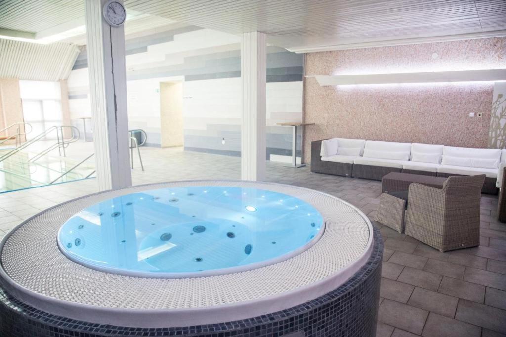 Wellness Hotel Orlik Kozarovice Kültér fotó