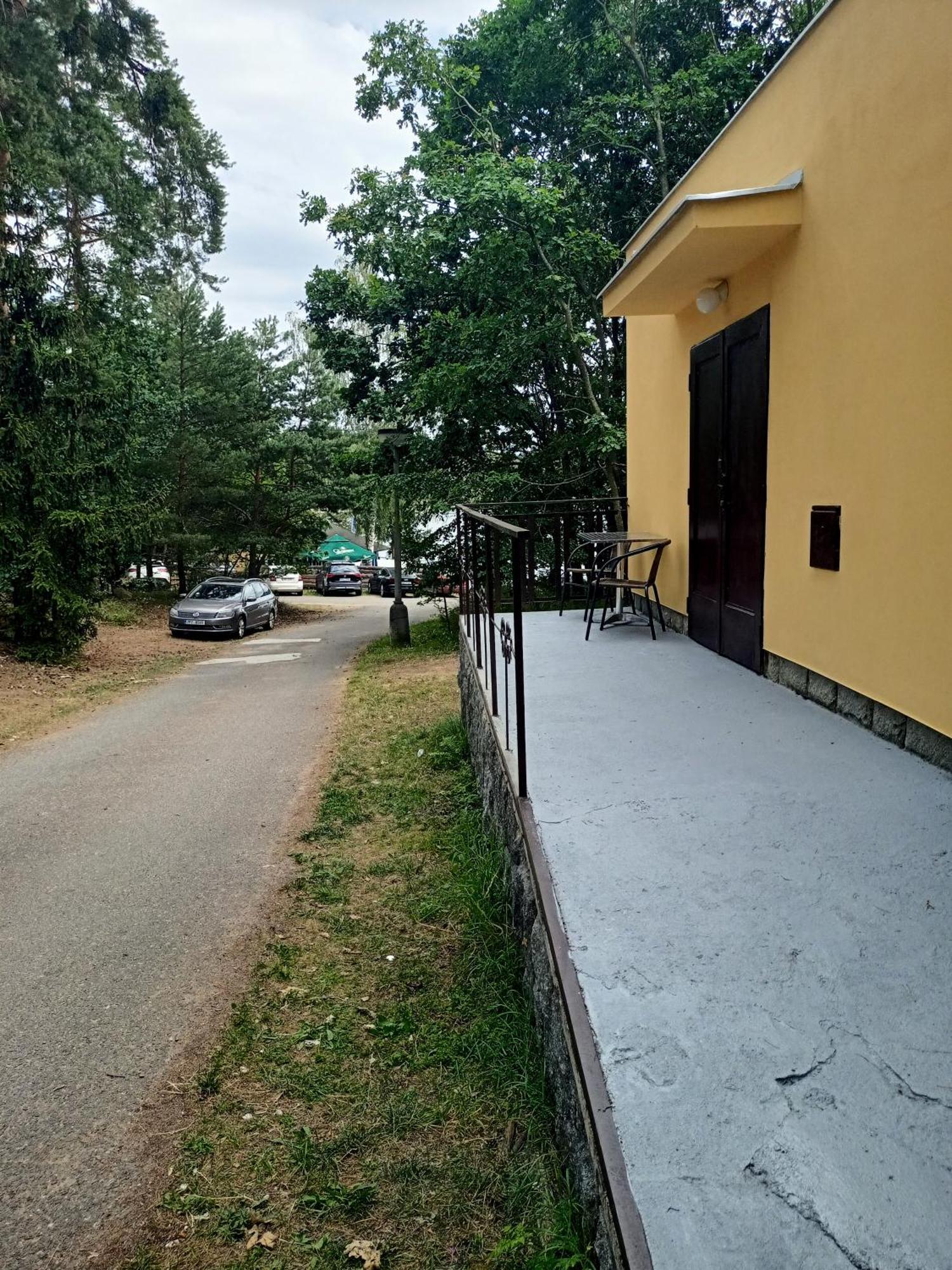 Wellness Hotel Orlik Kozarovice Kültér fotó